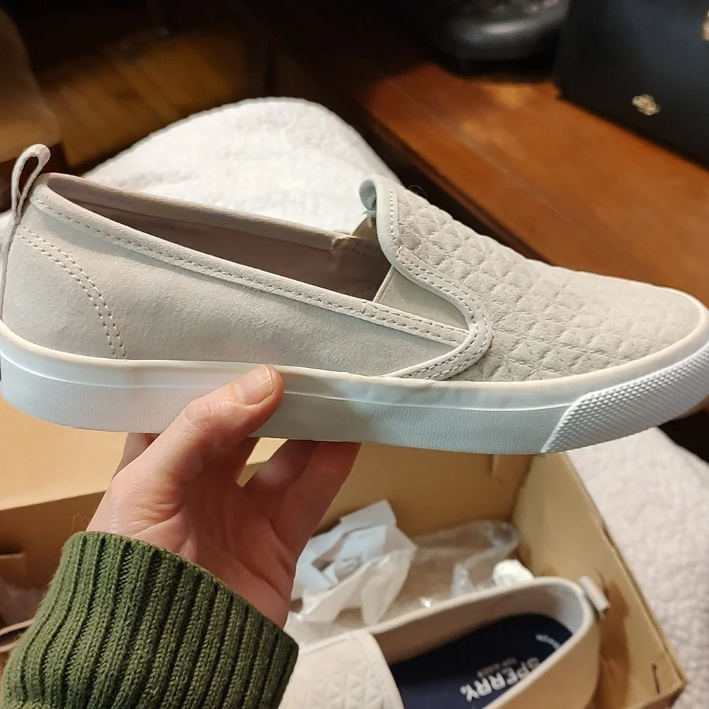 Sperry seaside top-sider 8 M quilted suede leather champagne shoes. NWOT in box. - Picture 4 of 8